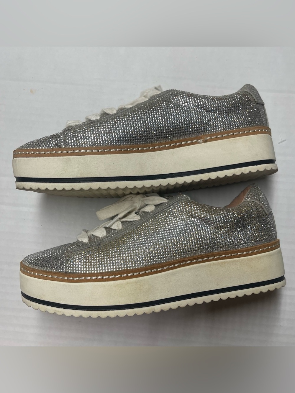 Chelsea & Violet Silver Glitter Platform Sneakers